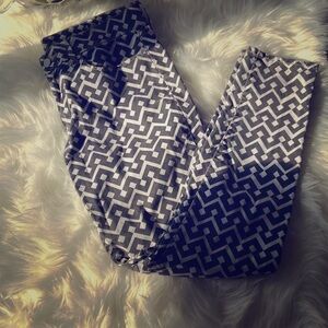 Gap black and white jegging 28